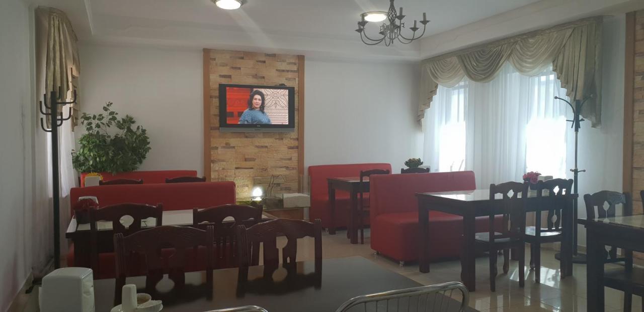 Altyn-Adam Hotel Астана Екстериор снимка
