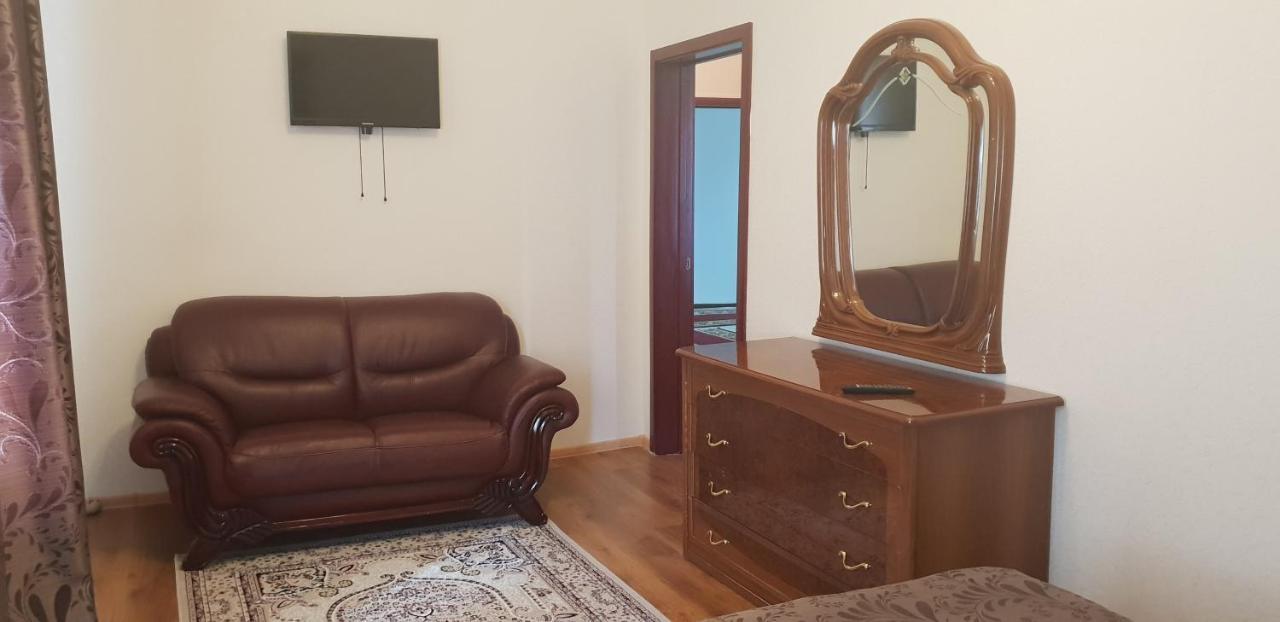 Altyn-Adam Hotel Астана Екстериор снимка
